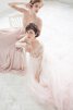 Abito da Sposa in Pizzo stravagante con Fiore in Tulle Coda A Strascico Corto V-Scollo - 3