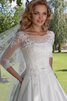 Robe de mariée avec perle de traîne courte avec lacets en satin col u profond - 3
