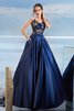 A Linie ewiges Duchesse-Linie Schaufel-Ausschnitt romantisches Ballkleid mit Applike - 1
