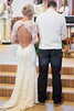 Attraktiv Outdoor Bodenlanges Sittsames Brautkleid mit Schaufel Ausschnitt - 2