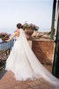 Sweep Train Ziemlich Luxus Stilvolles Brautkleid aus Satin - 2