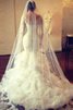 Abito da Sposa in Pizzo Naturale Coda A Strascico Corto a Riva con Maniche Lunghe - 3