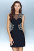 Robe de cocktail courte avec cristal avec manche courte de fourreau au niveau de cou - 3