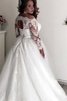 Natürliche Taile Junoesque Bodenlanges Brautkleid aus Tüll mit Sweep Zug - 2