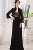 Perlenbesetztes enganliegendes luxus langes Abendkleid mit Applike - 4