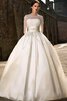 Tüll Satin romantisches konservatives Brautkleid mit Schaufel Ausschnitt mit Schleife - 1