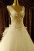 Robe de mariée romantique cordon v encolure avec perle avec nœud à boucles - 3