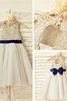 Normale Taille Prinzessin Schaufel-Ausschnitt Blumenmädchenkleid mit Blume mit Bordüre - 6