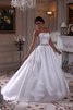 Robe de mariée en satin avec perle de bustier longueru au niveau de sol ruché - 1