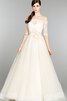 Abito da Sposa in Pizzo Ball Gown Naturale Spazzola Treno Fuori dalla spalla retro - 1