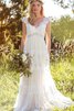 Plissiertes A-Line schwingendes langes prächtiges Brautkleid mit gekappten Ärmeln - 1