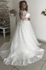 Natürliche Taile Junoesque Bodenlanges Brautkleid aus Tüll mit Sweep Zug - 3
