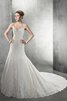Robe de mariée sexy manche nulle ligne a avec perle décolleté dans le dos - 1