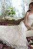 Moderno Vestido de Novia de Corte Recto en Encaje de Cola Barriba de Natural - 4