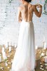 Robe de mariée en plage de col en v sans dos à la mode avec chiffon - 2