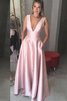 Umwerfend A Linie Normale Taille Ballkleid mit Rüschen mit V-Ausschnitt - 1