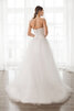 Robe de mariée frappant longueur au ras du sol avec lacets longue serieuse - 3