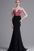 Bateau Etui normale Taille Sweep Zug Ballkleid mit Applikation