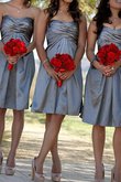 Herz-Ausschnitt Satin Ärmelloses Etui Kurzes Brautjungfernkleid
