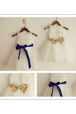 Prinzessin A Linie Anständiges Blumenmädchenkleid mit Schmetterlingsknoten mit Blume