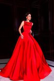 Plissiertes Reißverschluss Satin kurze Ärmeln Ballkleid mit Sweep zug mit gekappten Ärmeln