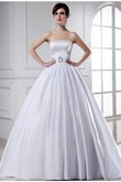 Kapelle Schleppe Satin Schick Anständiges Brautkleid mit Empire Taille