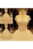 Schulterfrei normale Taille Perlenbesetztes bodenlanges Brautkleid aus Tüll mit V-Ausschnitt