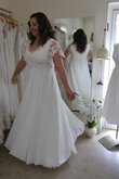 Robe de mariée simple jusqu'au sol ligne a avec manche épeules enveloppants avec chiffon