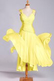 Chiffon A-Line gerüschtes knielanges Brautjungfernkleid mit Reißverschluss
