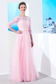 Robe de bal longue en tulle decoration en fleur ligne a de princesse