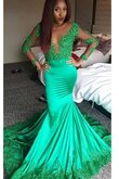 Robe de bal plissage delicat avec zip v encolure avec manche longue