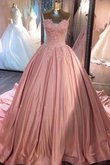 Gericht Schleppe Glamourös Duchesse-Linie Ballkleid ohne Ärmeln mit Bordüre