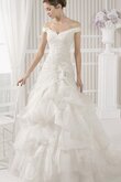 A-Line plissiertes Tüll prächtiges Brautkleid mit Knöpfen mit Applikation