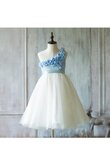 Gerüschtes Tüll a linie knöchellanges Blumenmädchenkleid mit Blume