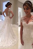 Robe de mariée gracieux branle brodé en salle luxueux