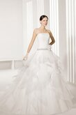 Robe de mariée modeste distinguée au drapée cordon en chute