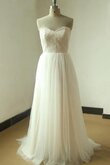 Robe de mariée naturel plissé avec sans manches au bord de la mer avec zip