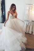 Robe de mariée naturel avec sans manches de mode de bal en tulle de traîne moyenne