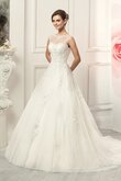 Duchesse-Linie Spitze Juwel Ausschnitt bodenlanges Brautkleid mit Bordüre mit Sweep zug