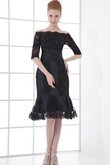 Gerüschtes Vintage Spitze prächtiges Abschlusskleid mit Zickzack Ausschnitt mit Bordüre