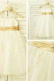 Robe de cortège enfant naturel avec fleurs en tulle encolure ronde a-ligne