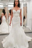 Abito da sposa moderno allettante pudica elegante coda a strascico cappella a terra