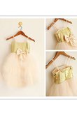 Paillette Ärmelloses Prinzessin Spaghetti Träger Blumenmädchenkleid mit Blume