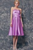 Robe demoiselle d'honneur moderne avec sans manches de longueur à genou avec fleurs en satin