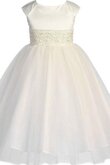 Satin A-Line kurze Ärmeln wadenlanges Blumenmädchenkleid mit Schleife mit gekappten Ärmeln