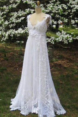 Robe de mariée nature facile avec ruban ceinture v encolure