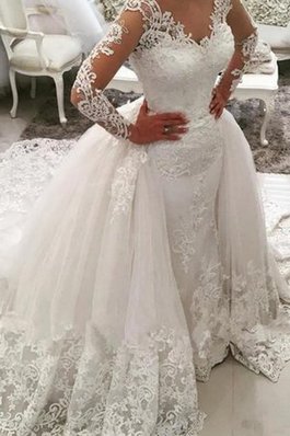 Robe de mariée avec manche longue en salle fait main romantique longue