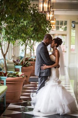 Robe de mariée décolleté dans le dos de lotus en organza de sirène de col en cœur