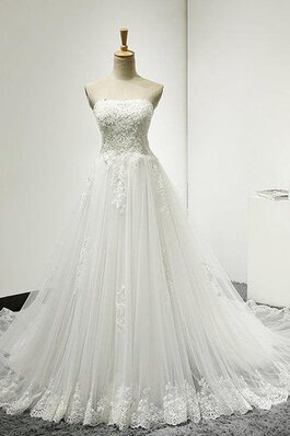 Tüll A-Linie Perlenbesetztes normale Taille Gericht Schleppe Brautkleid mit Bordüre