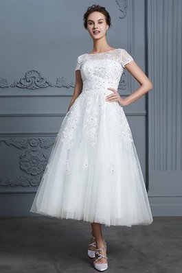 Robe de mariée en tulle grosses soldes avec manche courte avec perle naturel